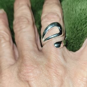 S925 ladies modern ring